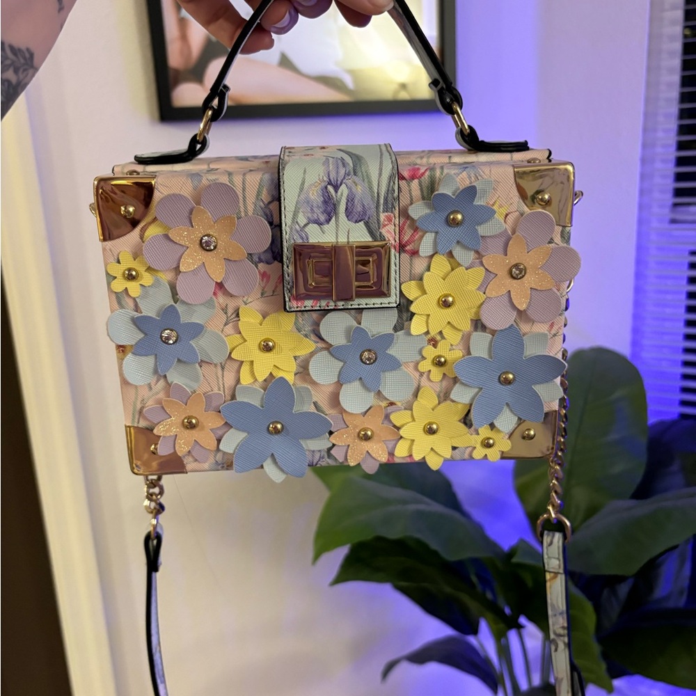 Aldo Campolano Floral Box Bag - Picture 5 of 7